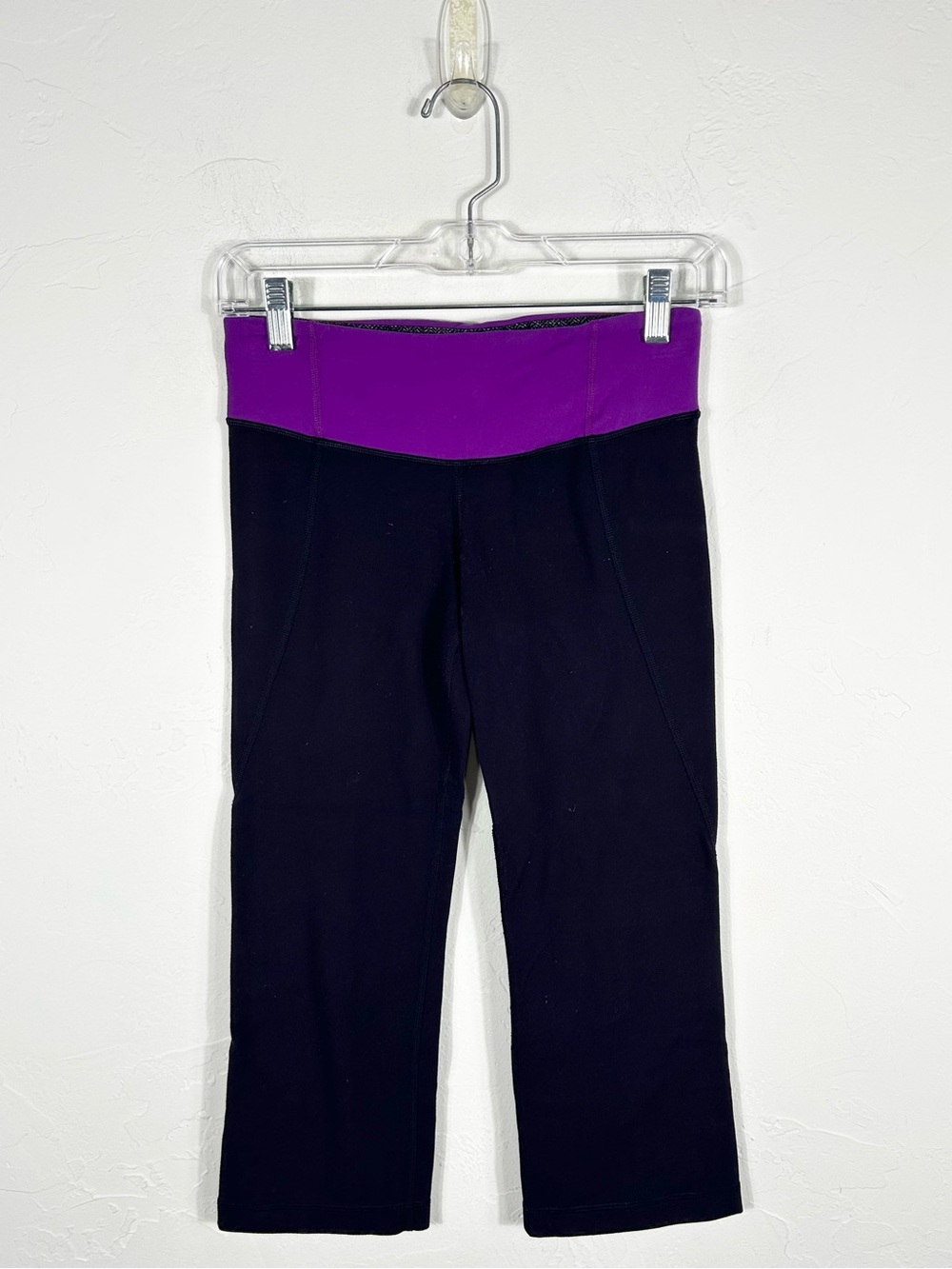 Lululemon Gather & Crow Crop Yoga Pants Black Purple Waistband Split Calf